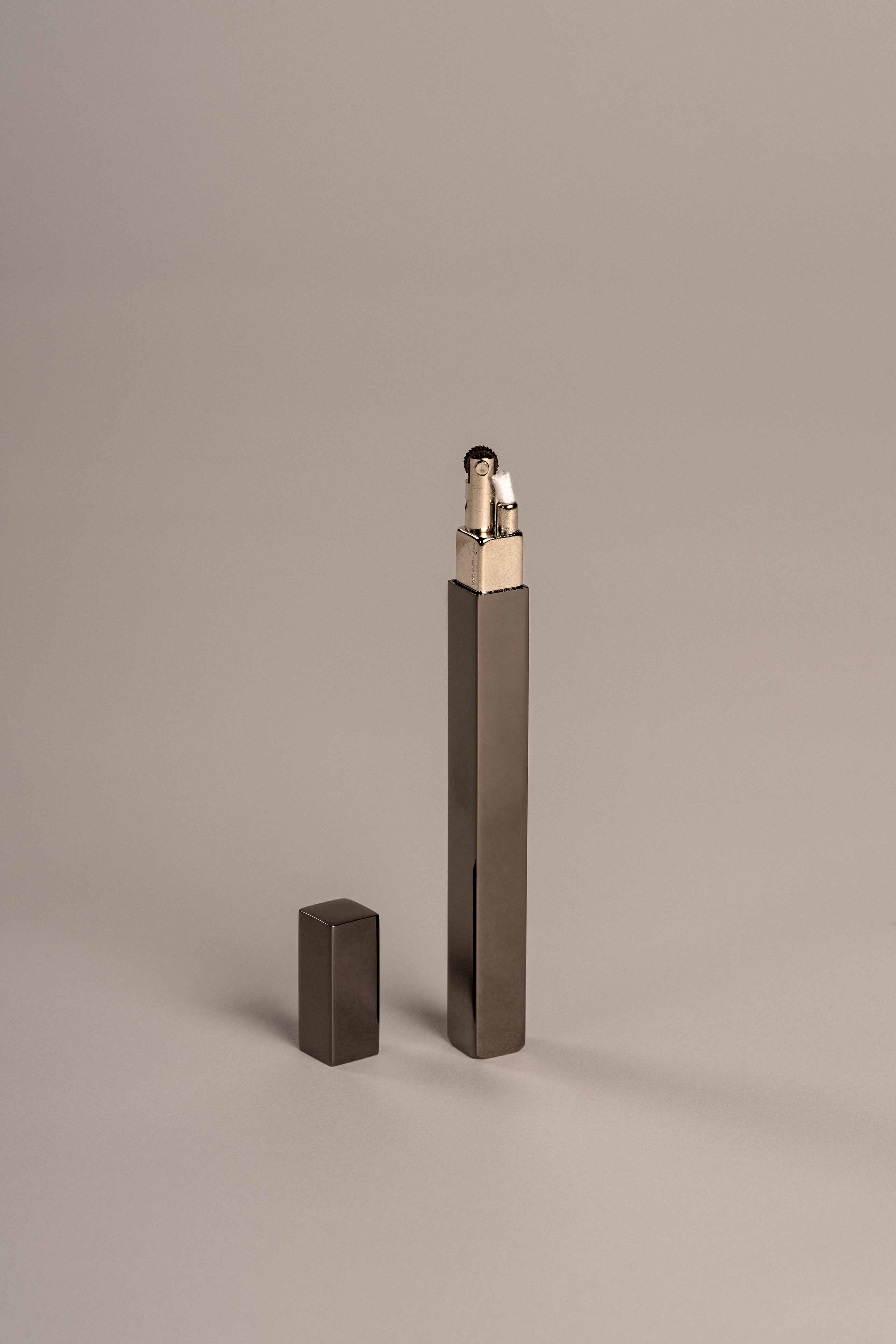 Queue Metal Lighter